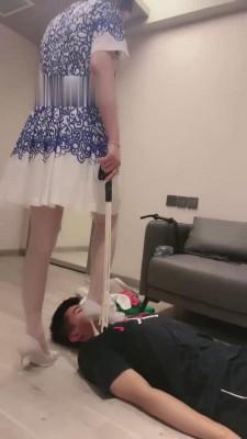 【鑫儿教头】高跟白丝羞辱小奶狗 bf14335