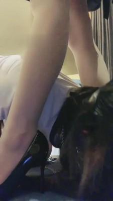 【维尼】驯化女舍友做我的奴 bf14284