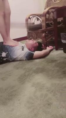 【希希子】深夜被老婆带闺蜜tj【双视角版】 bf14242