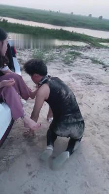 【逗逗】河边裸足超强深喉专场 bf14253