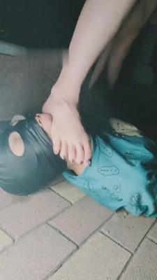 【彤彤】户外实录-舔脏鞋 bf14232