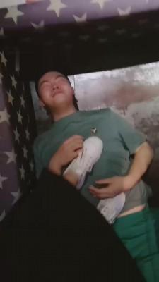 【颜汐】夜跑后小白鞋KTV羞辱双奴 bf14162