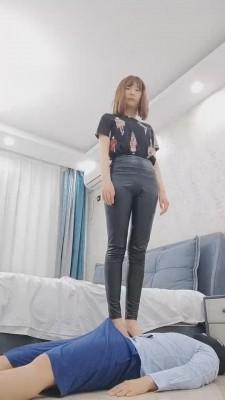 【沉鱼圣上S】高跟跳踩/窒息/男德羞辱 bf14038