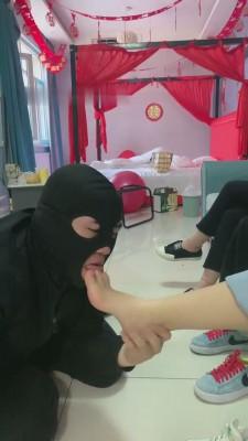 【精神小妹S】三姐妹踩踏系列 bf14021