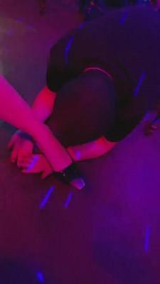 【风吟殿下】圈养酒吧公开处刑 bf13892