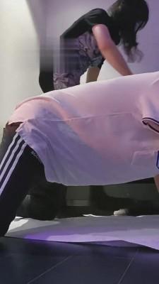 【糖糖】学姐黑丝美腿踩奶狗 bf13810