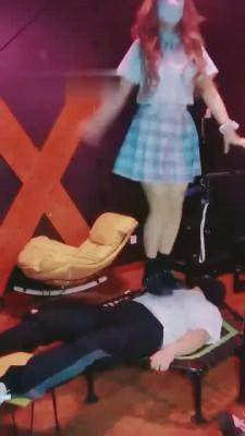 【萝莉刑】沉浸式全体重踩踏 bf13816