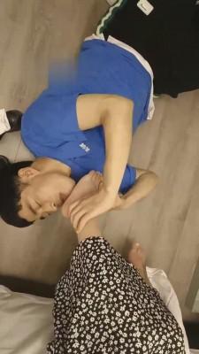 【小猫咪】带素人闺蜜酒店调男友【双视角版】 bf13755