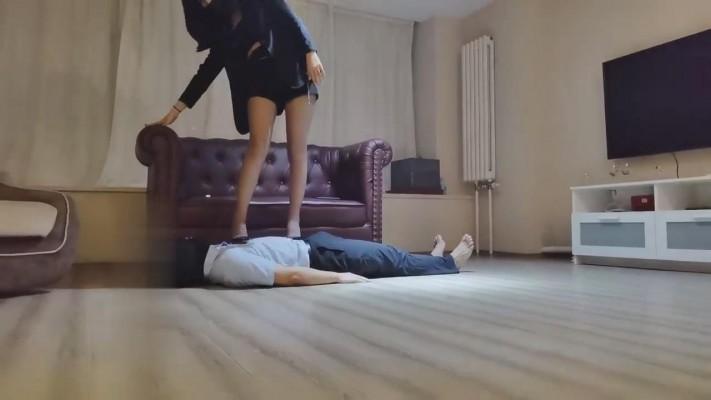 【药神】闻脚踩踏专场-踩死你 bf13782