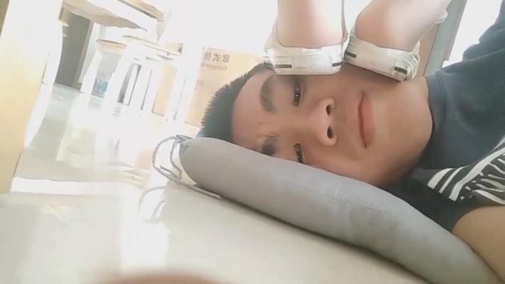 【雷大哥】素人学生无意识踩 bf13673