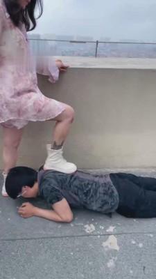 【逗逗】天台脏鞋踩踏喂食 bf13627