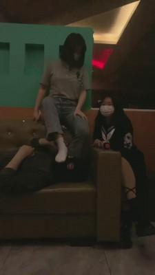 【精神小妹】超强素人学生KTV群调 bf13557