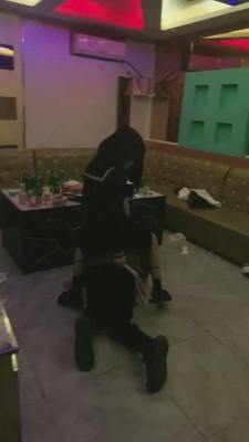 【精神小妹】超强素人学生KTV群调 bf13557