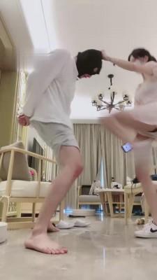 【希希子】高跟肉丝碾压贱奴 bf13501