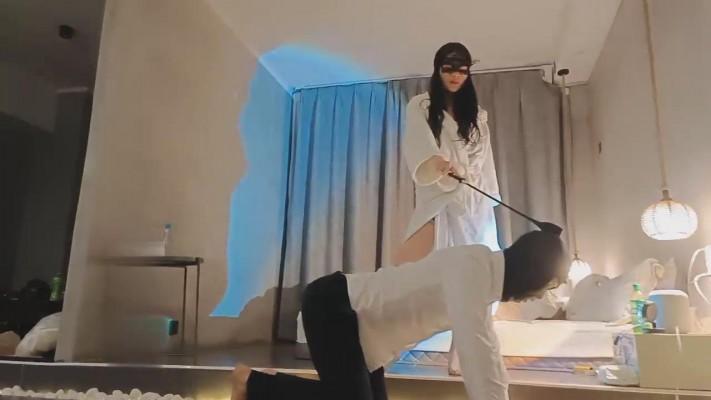 【初恋】白富美让抖M男友伺候 bf13440