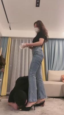 【禾末】库里丝脏鞋底玩弄 bf13437