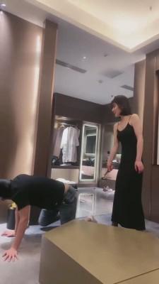 【简一】桌底下的犯贱狗 bf13435