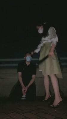 【禾末】御姐户外高跟羞辱路人 bf13348