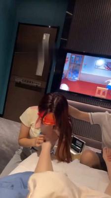 【橘子没熟】母狗当着技师的面犯贱 bf17331