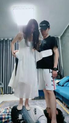 【狗哥】情侣主的脚下狗 bf17312