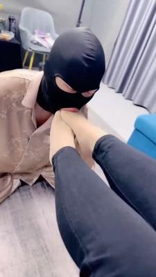 【狗哥】素人小姐姐高跟首调 bf21259