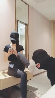 【美娜格格】瑜伽教练AJ白袜+黑丝辱狗 bf21261