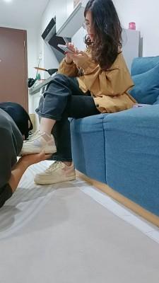 【嘉妮】强迫舔脏鞋臭脚 bf21230
