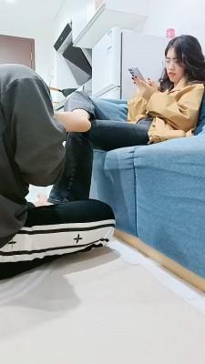 【嘉妮】强迫舔脏鞋臭脚 bf21230