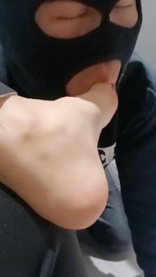 【不染】御姐训奴舔脚喂食 bf21241