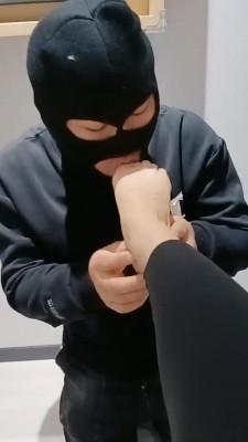 【不染】御姐训奴舔脚喂食 bf21241