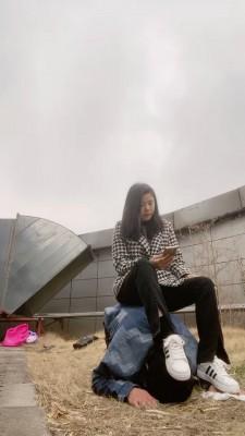 【猫咪大人】户外暴力踢踹偷拍狂【双视角版】 bf21122