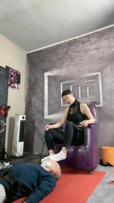 【妮可】瑜伽女教练重度训 bf21105