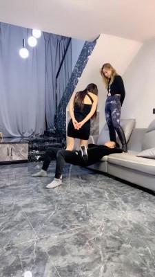 【二宝】开发闺蜜做S踢裆踹头 bf21096