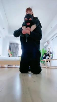 【缘彼大人】白领下班发现家奴偷懒 bf21121