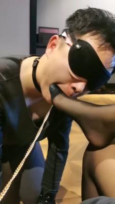 【美娜情侣】原味黑丝脚辱绿帽 bf20963