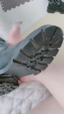 【月小主】肉丝+高跟鞋全体重踩 bf13314