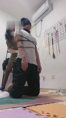 【艾文】黑丝踩踏口水调 bf12854