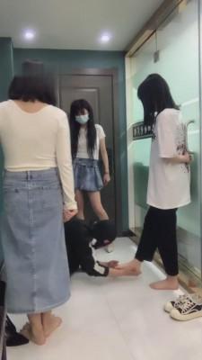 【精神小妹】美甲店三姐妹随性发挥调教 bf12858