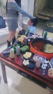 【文文文】双S-父子脸桌下争宠 bf12836