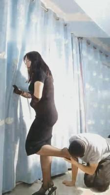 【月玖儿】绿帽狗伺候情侣主恩爱 bf13297