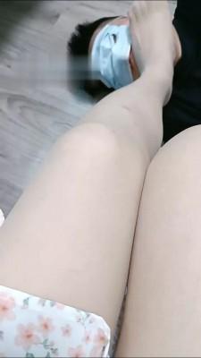 【梵高】拖鞋小姐姐第一次直播调教 bf13287