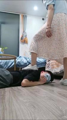 【梵高】拖鞋小姐姐第一次直播调教 bf13287