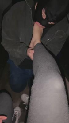 【麒麟女皇】夜跑后原味羞辱路人 bf13299