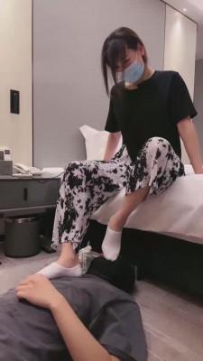 【丹祖宗】女神小白鞋船袜羞辱奶狗 bf13285