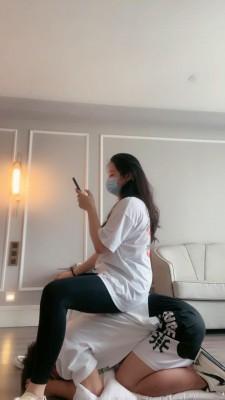 【强抚】学弟的脚耳光初体验 B2213