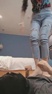 【多多】逮住不尽责的酒店生 bf13238