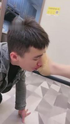 【鑫儿教头】空姐下班高跟肉丝玩狗 bf13199