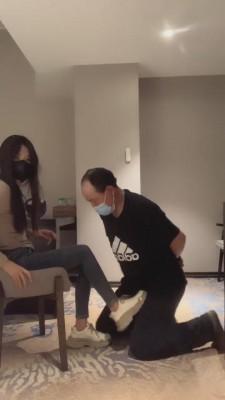 【优lios】牛仔裤提档/耳光踩踏/插吐 bf13174