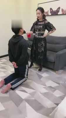 【鑫儿教头】继母给奶狗的成年礼物 bf13139