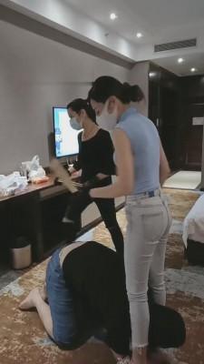 【多多】双主小白鞋全体重踩踏【双视角版】 bf13109